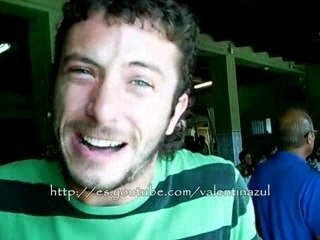Juanito MaKande de Fiesta en LaMedina