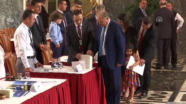 Milletvekilleri kayıt yaptırıyor - TBMM