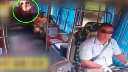 승객 '불타는 가방'...기사의 '안전 대응' / YTN