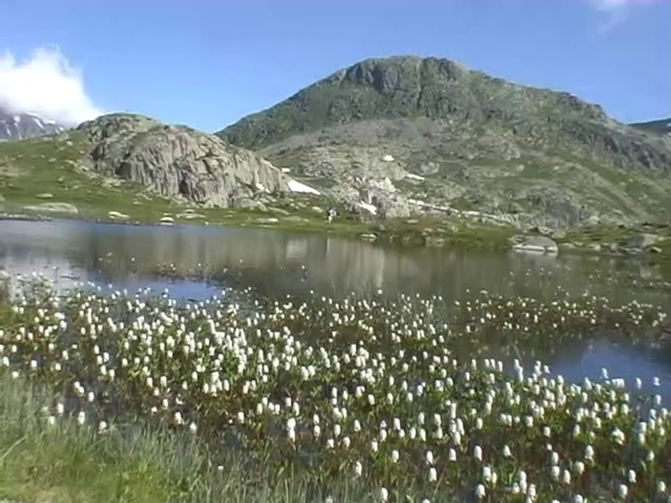 Flâneries sous le col de la Croix de  fer 2O4Om Saint-Sorlin d'Arves   73530 Massif des Rousses