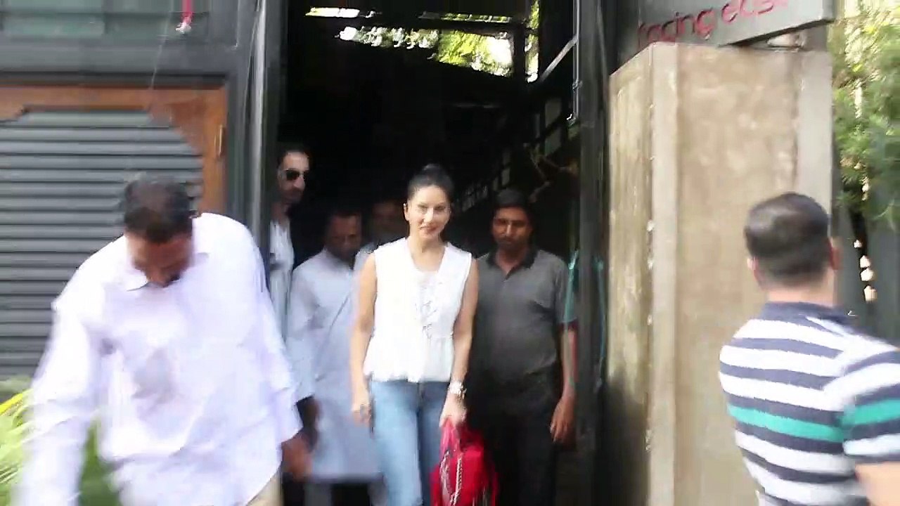 I am just like all of you | Sunny Leone on judg...