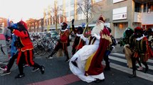 Sinterklaas doet de Silly Walk / Spijkenisse 2018