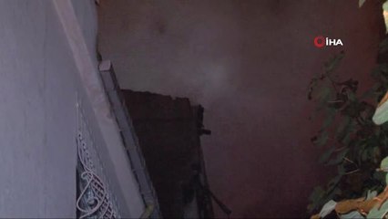 Beyoğlu'nda 5 Katlı Binada Yangın Çıktı