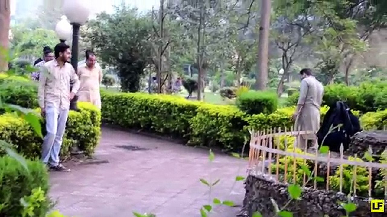 FAKE SNAKE PRANK IN KASHMIR Pranks in Pakistan Funniest Vedio Ever