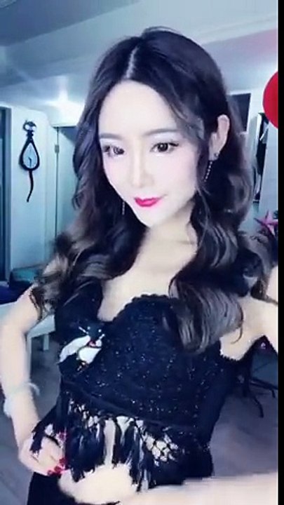 抖音-Wicked Wonderland-Ugly to beautiful and handsome