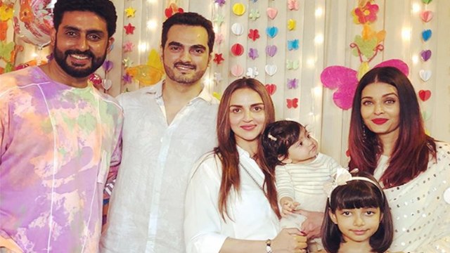 Esha Deol की बेटी Radhya Aishwarya Rai Bachchan को देखती रह गई | Boldsky