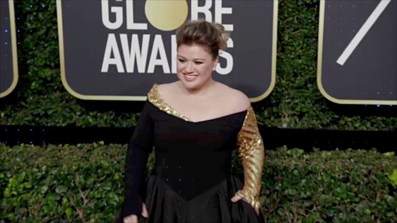 Kelly Clarkson Likes The Night