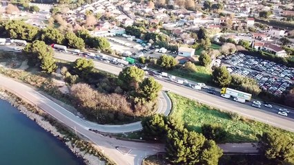 Images de drone blocage de Port de Bouc à Fos