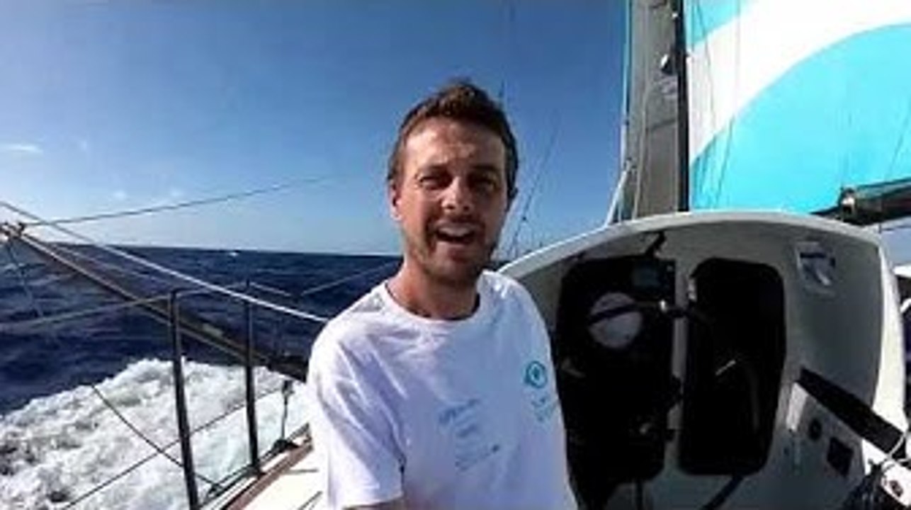 vidéo du bord - Stéphane LE DIRAISON - TIME FOR OCEANS