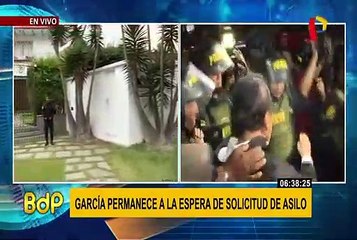 Alan García: hijo menor del expresidente lo visita en Embajada de Uruguay