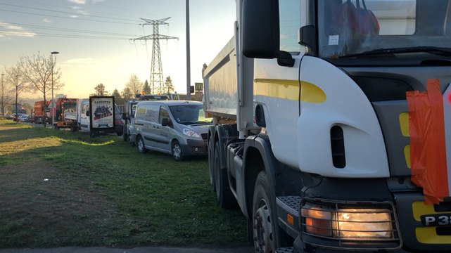 Les gilets jaunes au rond-point de Lann-Sévelin