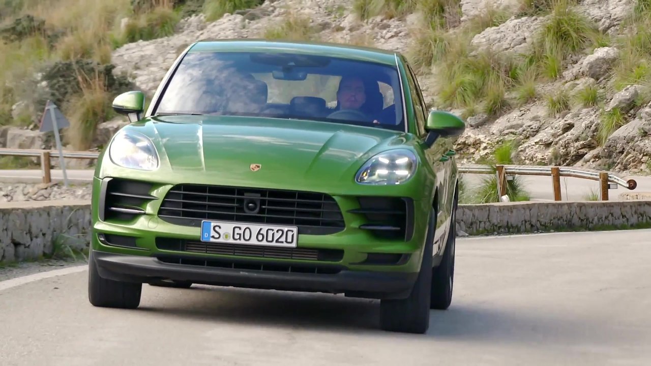Porsche Macan Driving Video in Mamba Green