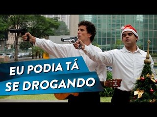 EU PODIA TÁ SE DROGANDO