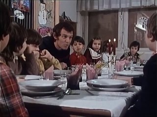 Branko Kockica tera predškolsku decu da piju rakiju da bi postali jebači