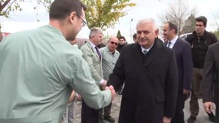 TBMM Başkanı Yıldırım, Tekstil Fabrikasını Ziyaret Etti (2)