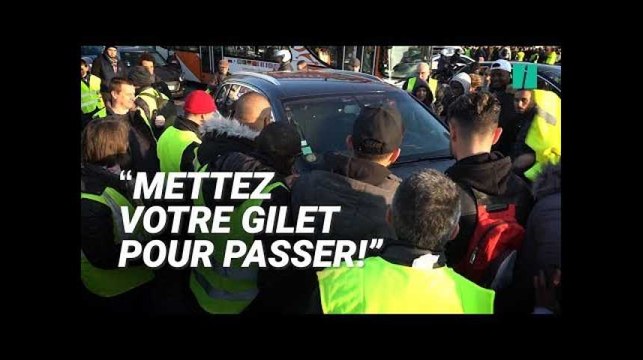 Ces automobilistes sommés d'afficher ou d'enfiler leur gilet jaune pour passer les barrages