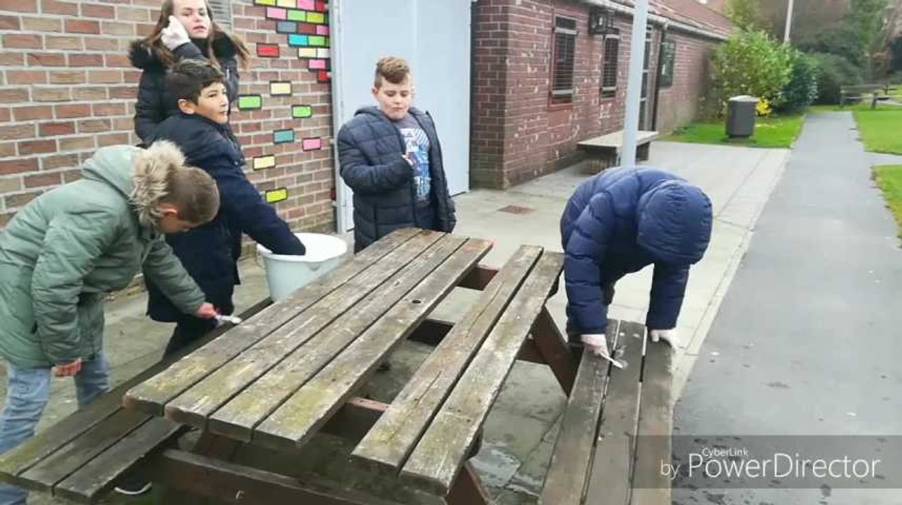 Mouscron : Les élèves de l'école Raymond Devos ont été "esclaves" pendant une matinée