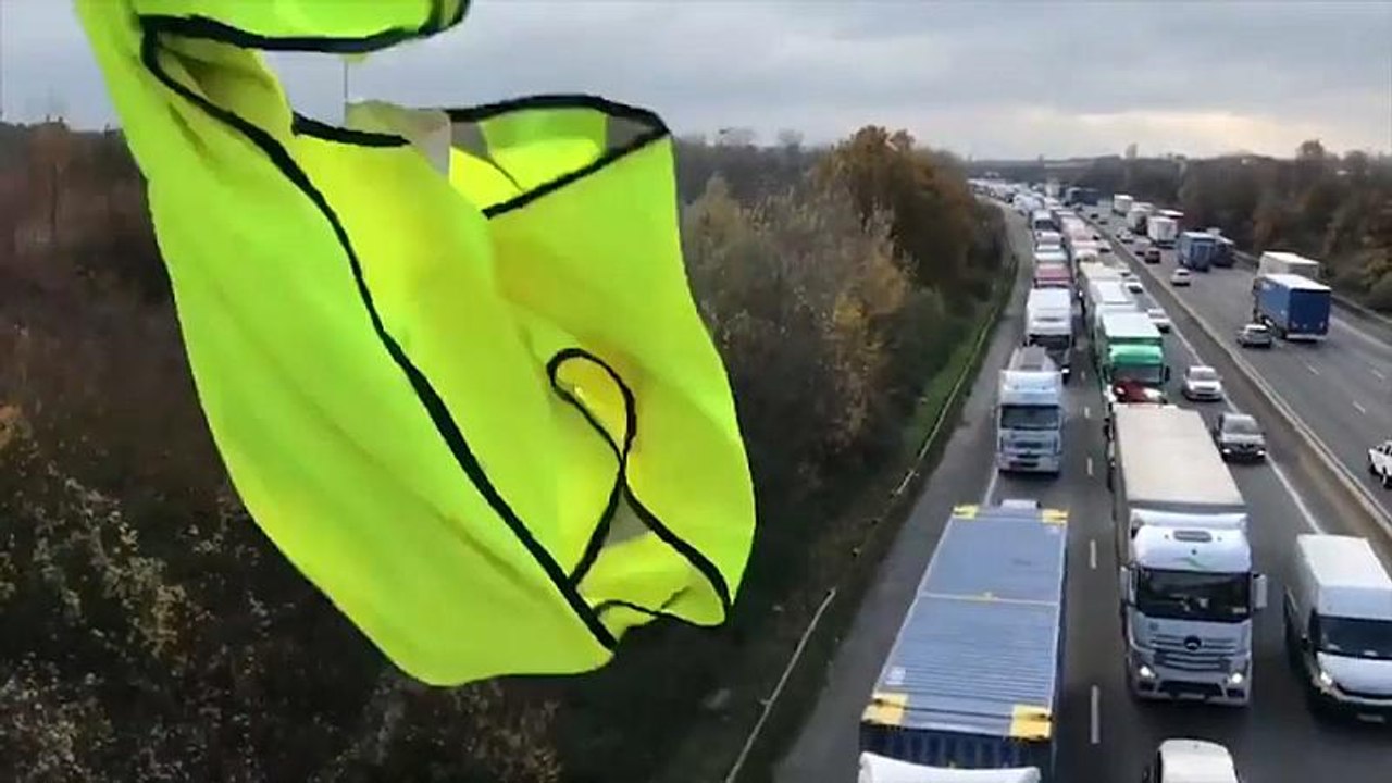 Gelbe Westen: 'Paris machen wir fertig'