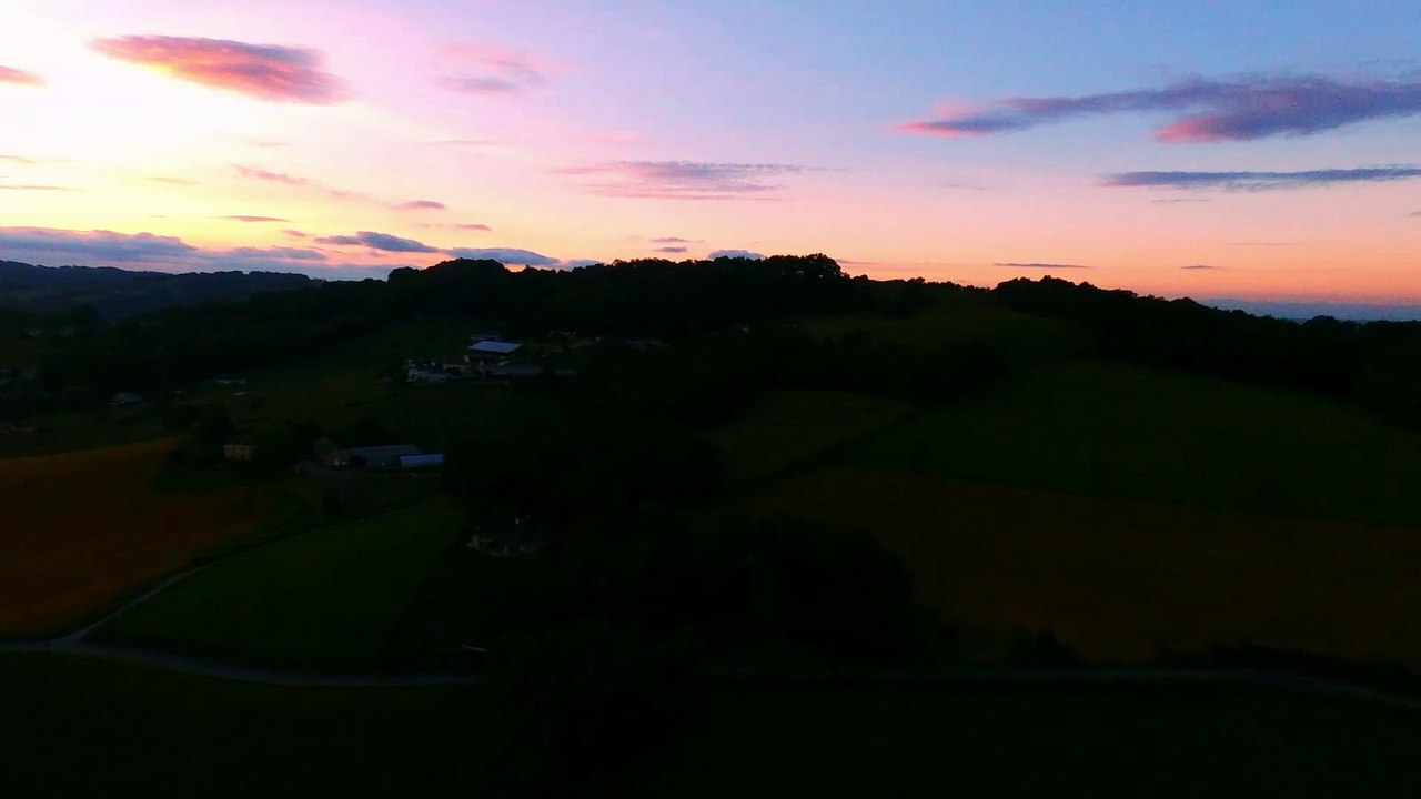 fin de journée,couché de soleil et lune