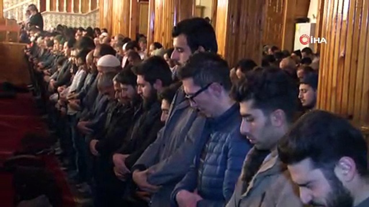 Konya’da Mevlit Kandilinde camiler doldu taştı