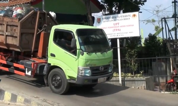 Pemkot Semarang Olah Limbah Plastik Jadi Bahan Bakar