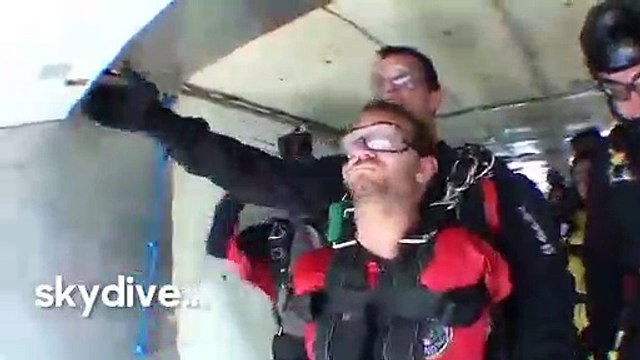 Born Without Arms and Legs - Nick Vujicic Inspires Millions of People_HD