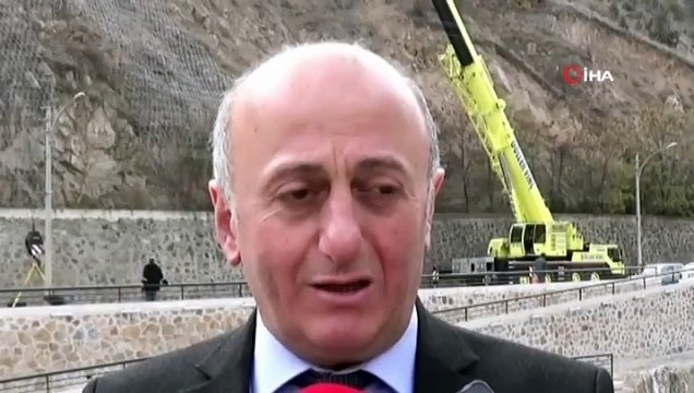 Dağ Kafes İçine Alınıyor