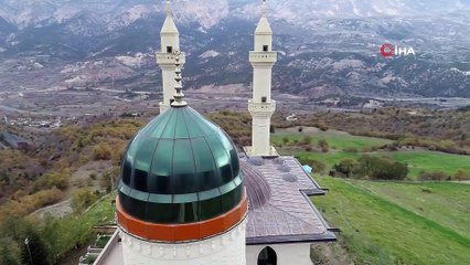 Bu Caminin Eşi Benzeri Yok!  Kubbesi Camla Kaplı Cami Havadan Görüntülendi  iha