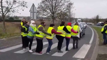 Les gilets jaunes ont trouvé une façon insolite de montrer leur mécontentement