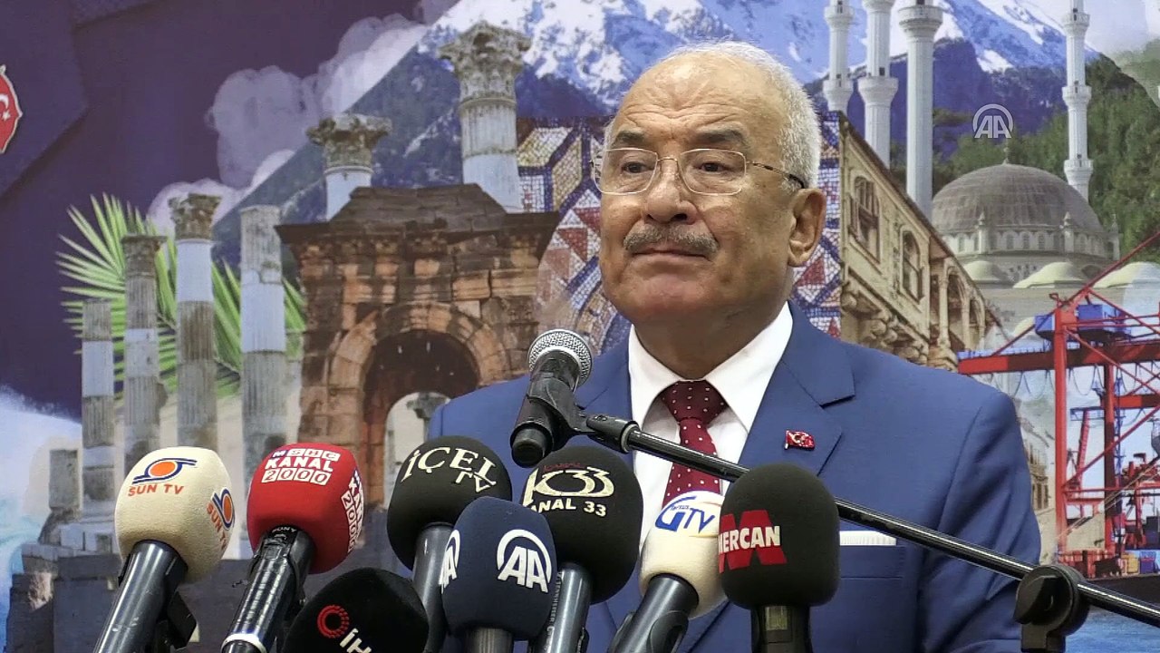 Burhanettin Kocamaz, MHP'den istifa etti - MERSİN