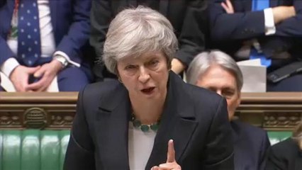 Brexit: Theresa May vékony jégen táncol