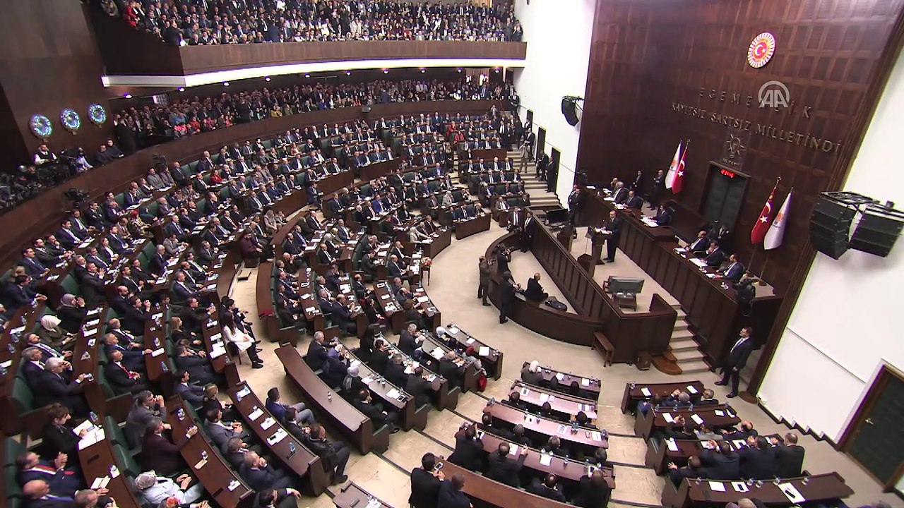 Cumhurbaşkanı Erdoğan: 'Üzerinde en küçük bir şaibe olan, ikaz beklemeden bu kapının dışına çıkmalıdır' - TBMM