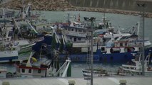 Moti i keq pengon punën në Portin e Vlorës, por jo në Durrës  - Top Channel Albania - News - Lajme