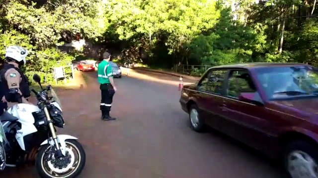 16 veículos são apreendidos em Operação Bloqueio