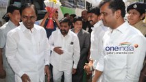 Telangana Elections 2018 : కేసీఆర్ పై ఖుష్బూ మండిపాటు | Oneindia Telugu