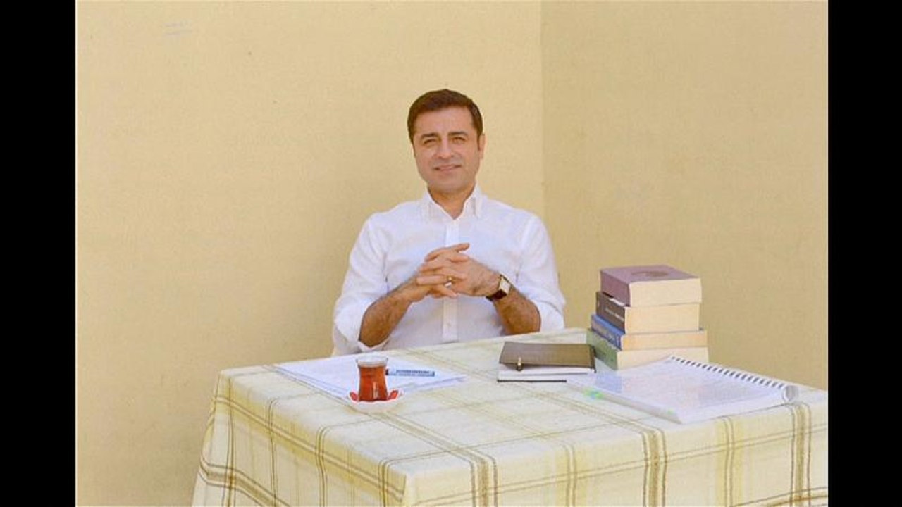 2 Jahre Untersuchungshaft: Demirtas muss freigelassen werden