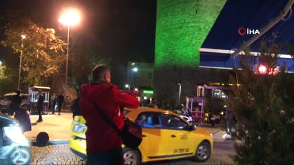 İstanbul, çocuklar için maviye büründü