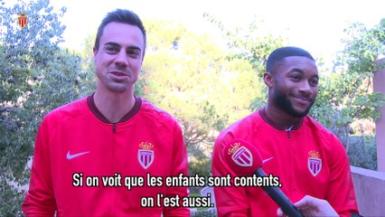 Deux Rouge et Blanc en visite à l’école primaire de Fontvieille