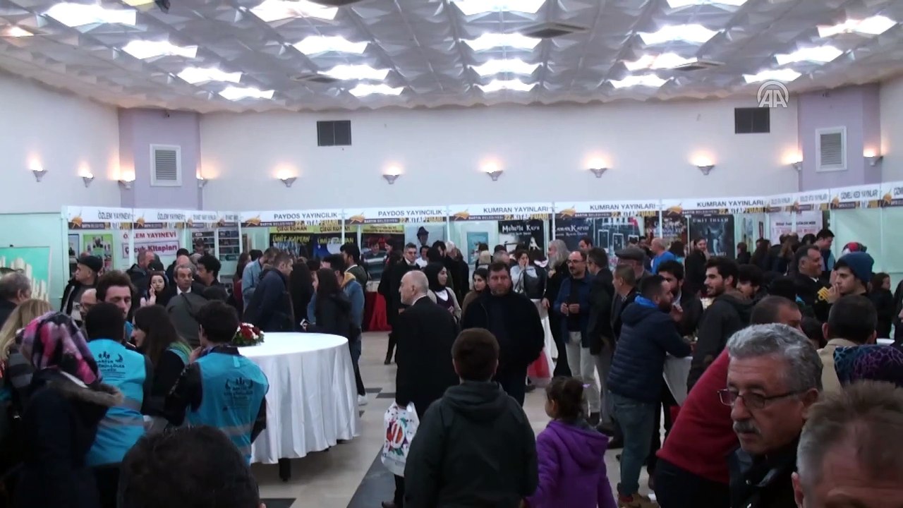 Bartın'da kitap fuarı açıldı