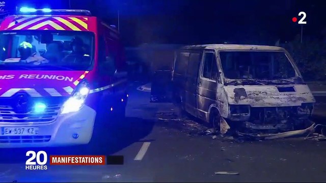 Île de La Réunion : des casseurs s'invitent au mouvement des gilets jaunes