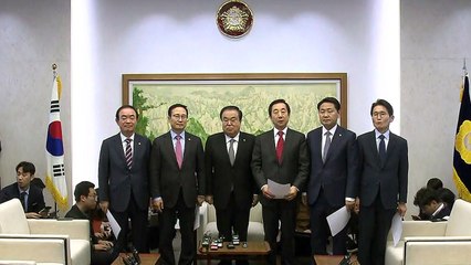 [현장영상] 여야 원내대표 '국회 정상화' 합의문 발표 / YTN