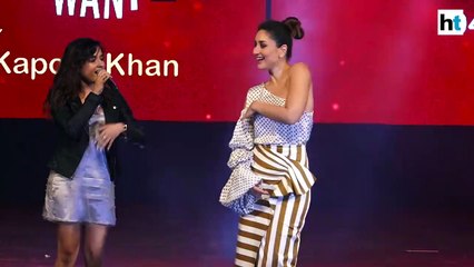Kareena hits the dance-floor at the launch of her radio show
