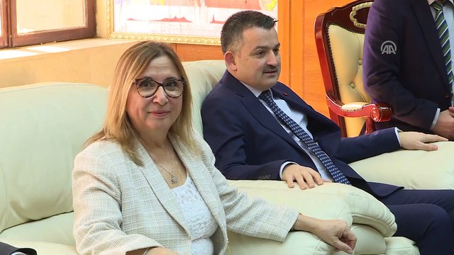 Cumhurbaşkanı Yardımcısı Oktay, Sudan Ulusal Meclis Başkanı Ömer ile görüştü - HARTUM