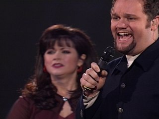 Bill & Gloria Gaither - Jesus Saves