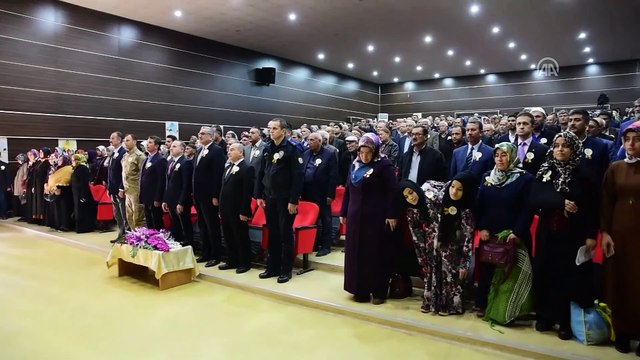 Siyam ikizleri Peygamber Efendimiz için okudukları şiirle herkesi ağlattı - KAHRAMANMARAŞ