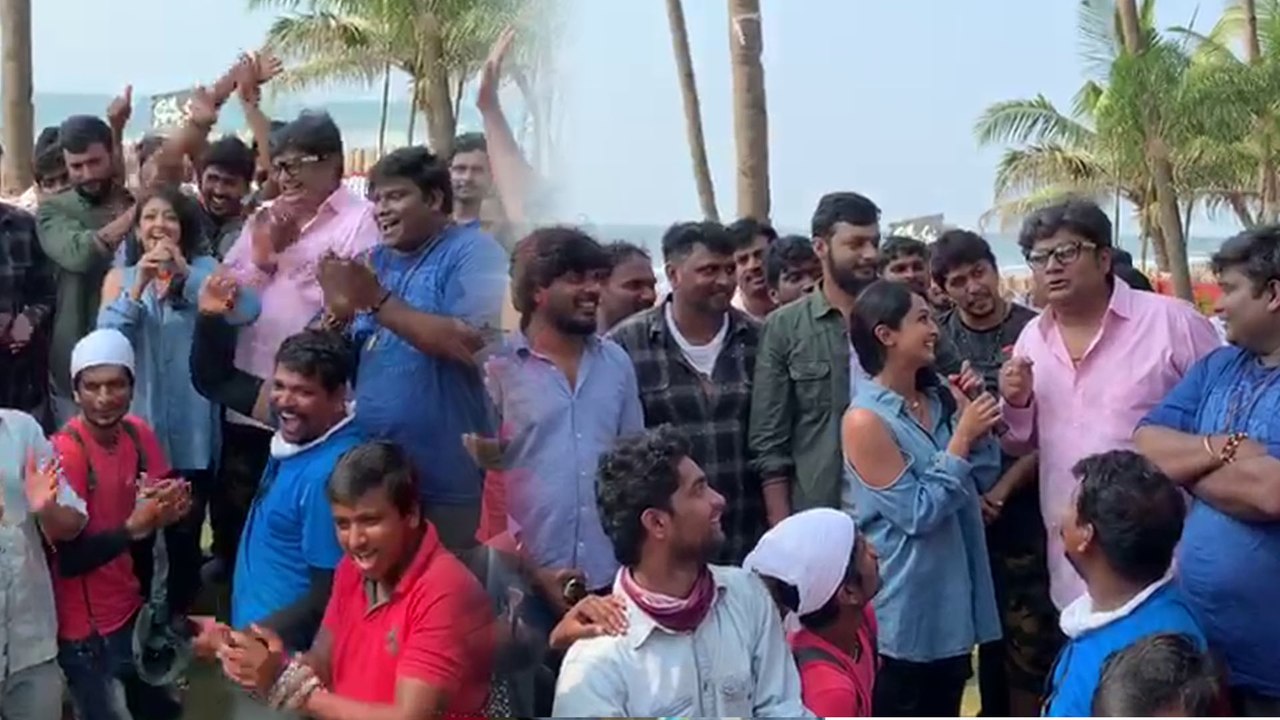 ತಮ್ಮ ಮದುವೆ ಬಗ್ಗೆ ರಹಸ್ಯ ಬಿಚ್ಚಿಟ್ಟ ಐಂದ್ರಿತಾ ರೇ | FILMIBEAT KANNADA