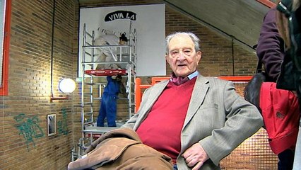 Homenaje a Nicolás Sánchez-Albornoz, represaliado durante el franquismo por una pintada