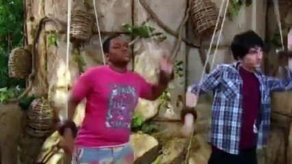 Pair of Kings S02E12 Sleepless in the Castle