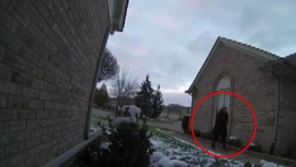 [이브닝] 간 큰 도둑, 태연하게 남의 집 택배 "슬쩍" / YTN