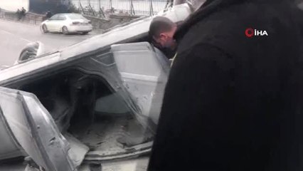 Unkapanı'nda Kontrolden Çıkan Otomobil Ters Döndü
